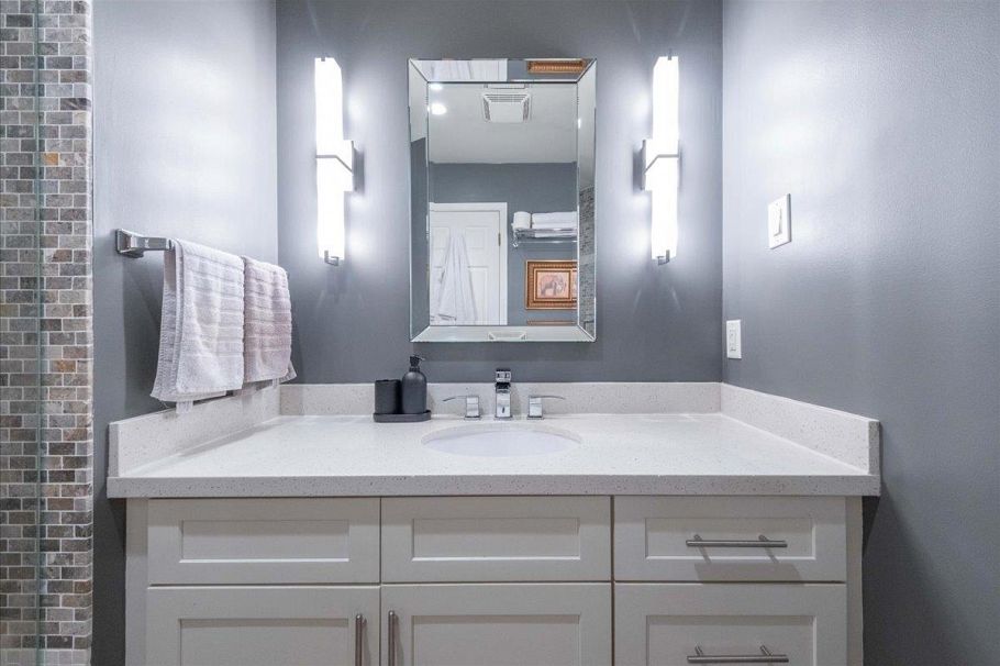 1846 W 1st Avenue Vancouver, BC - 18