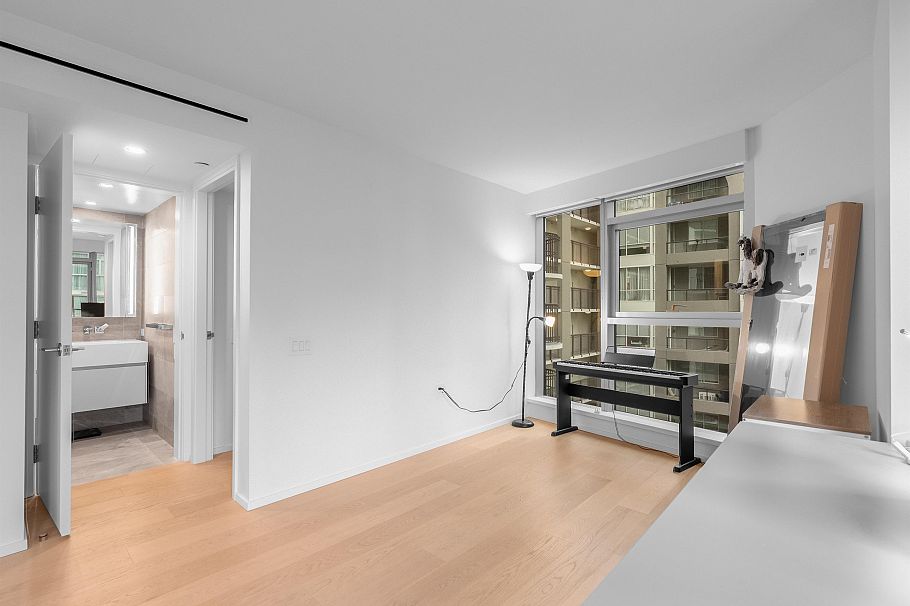 708 889 Pacific Street Vancouver, BC - 11