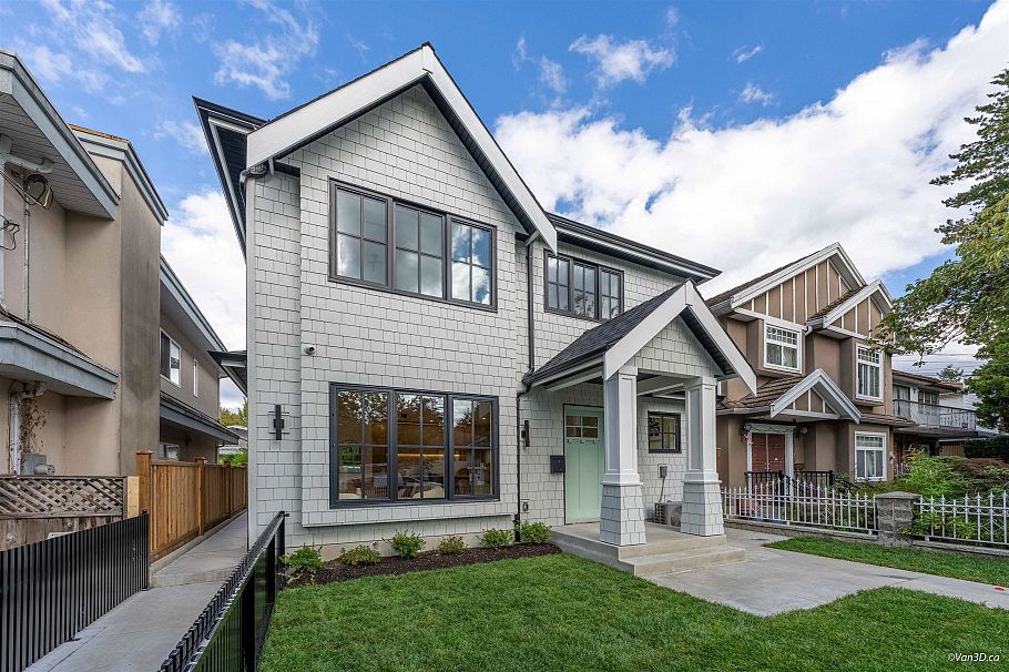 1 3121 E 46th Avenue Vancouver, BC - 2