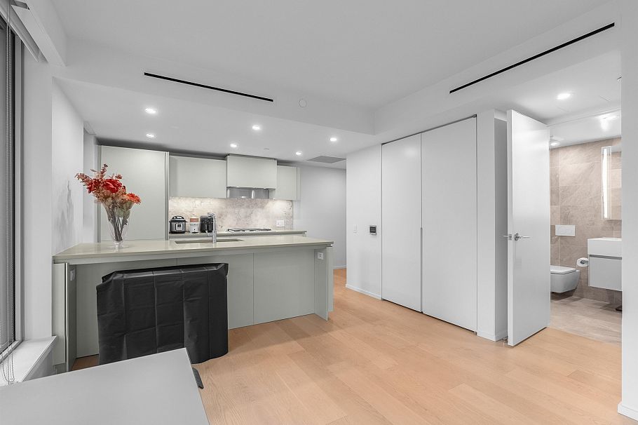 708 889 Pacific Street Vancouver, BC - 13