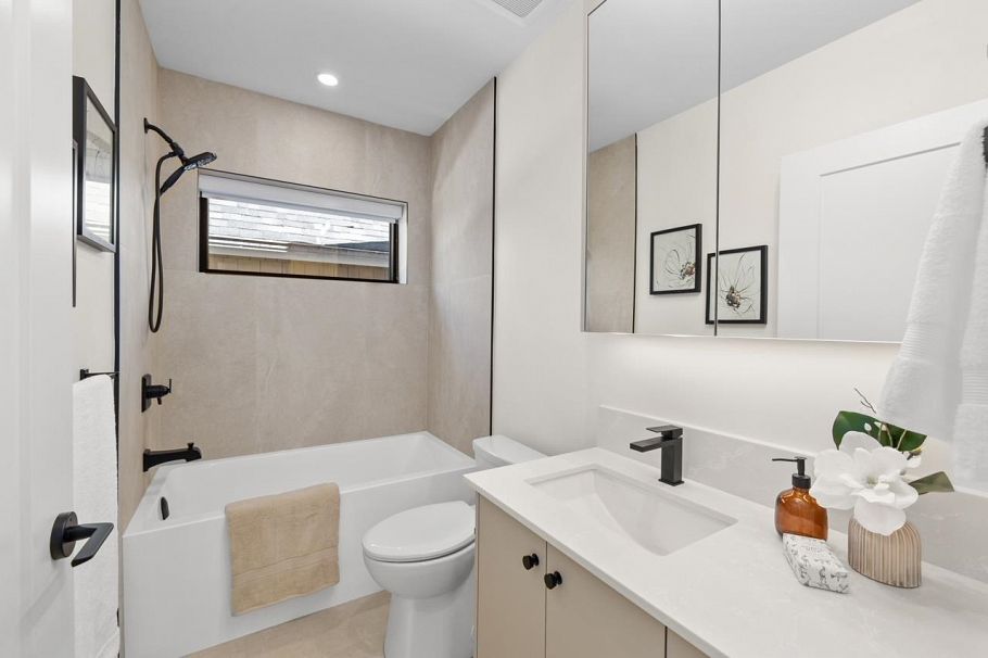 1 2247 Parker Street Vancouver, BC - 25