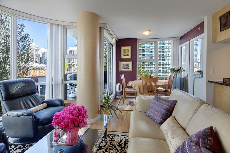 706 1077 Marinaside Crescent Vancouver, BC - 3