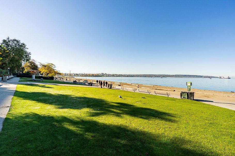 208 1355 Harwood Street Vancouver, BC - 27