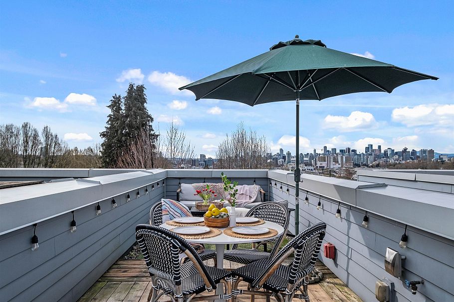 1688 Mclean Drive Vancouver, BC - 3