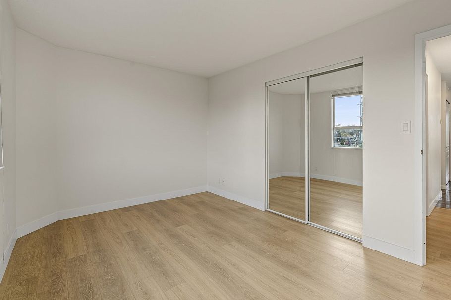 401 1235 W Broadway Vancouver, BC - 21