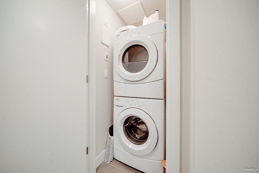 1907 2008 Rosser Avenue Burnaby, BC - 21