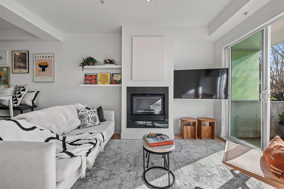 1688 Mclean Drive Vancouver, BC - 6