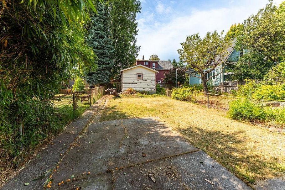 4225 John Street Vancouver, BC - 30