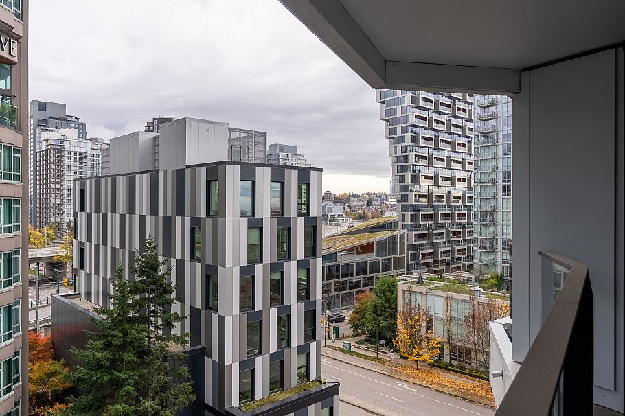 708 889 Pacific Street Vancouver, BC - 21