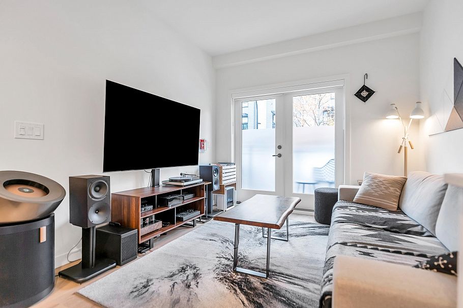 #146 545 E 2nd Street North Vancouver, BC - 5