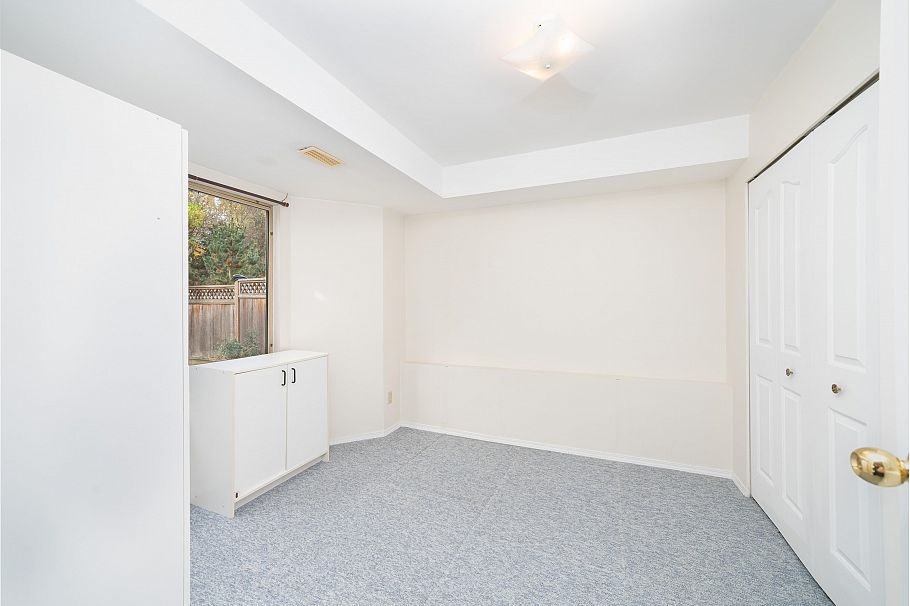 1931 Westview Drive North Vancouver, BC - 25