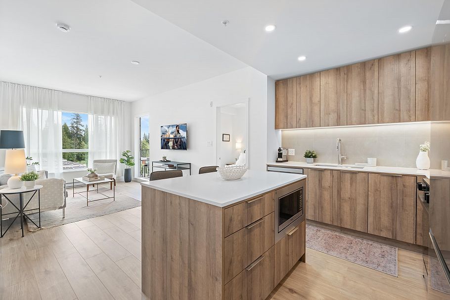 518 3596 Malsum Drive North Vancouver, BC - 1