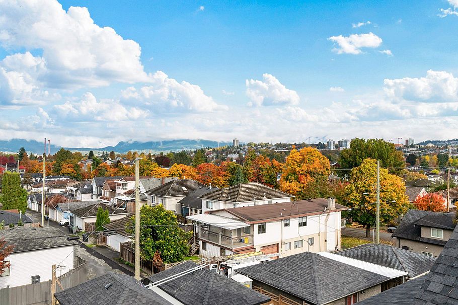 3 3065 Charles Street Vancouver, BC - 29