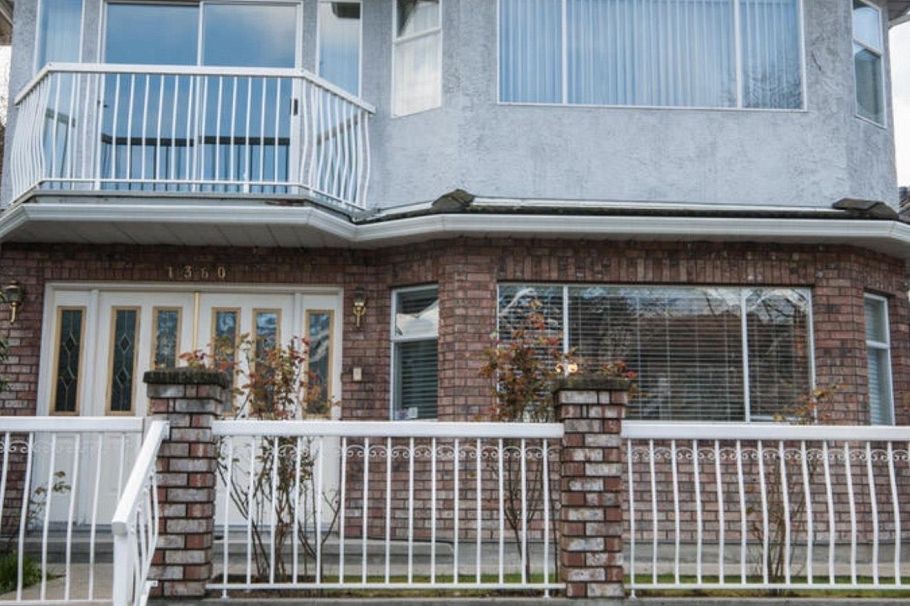 1360 Graveley Street Vancouver, BC - 1