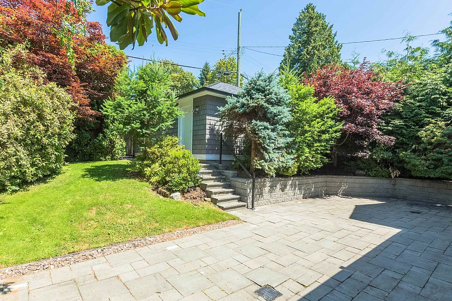1845 W 62nd Avenue Vancouver, BC - 25