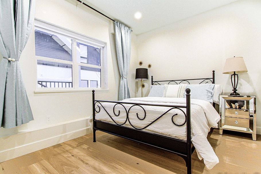 4542 Quebec Street Vancouver, BC - 20