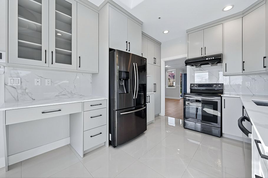 392 E 63rd Avenue Vancouver, BC - 9