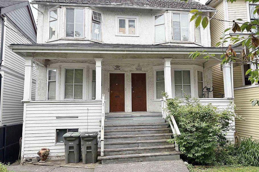 3034 Glen Drive Vancouver, BC - 2