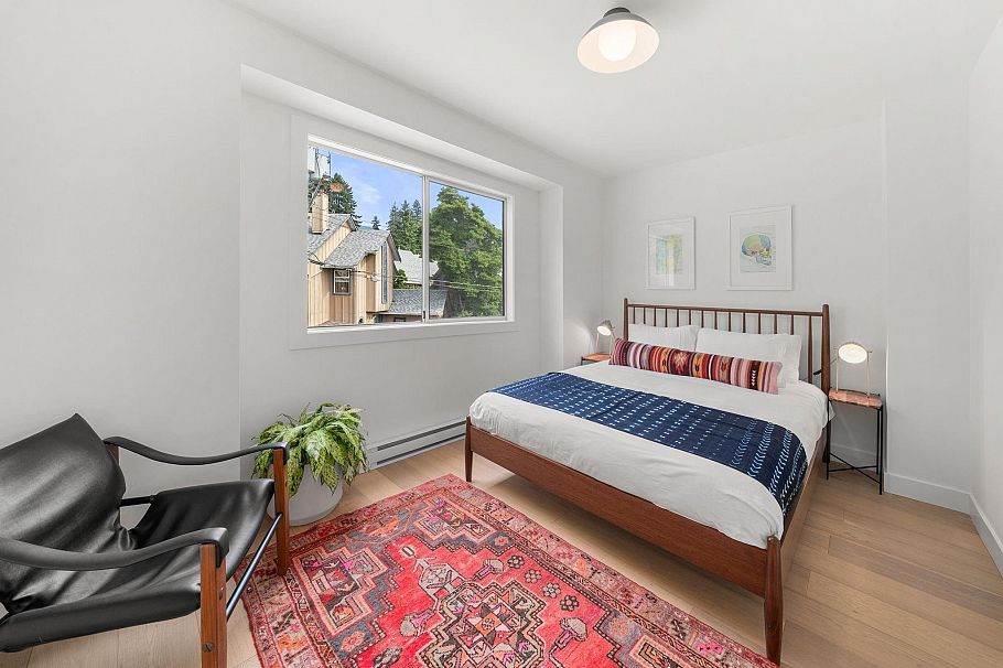 18 901 W 17th Street North Vancouver, BC - 26