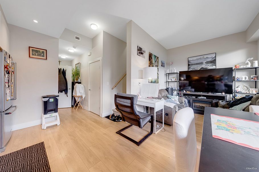 102 3588 Sawmill Crescent Vancouver, BC - 6