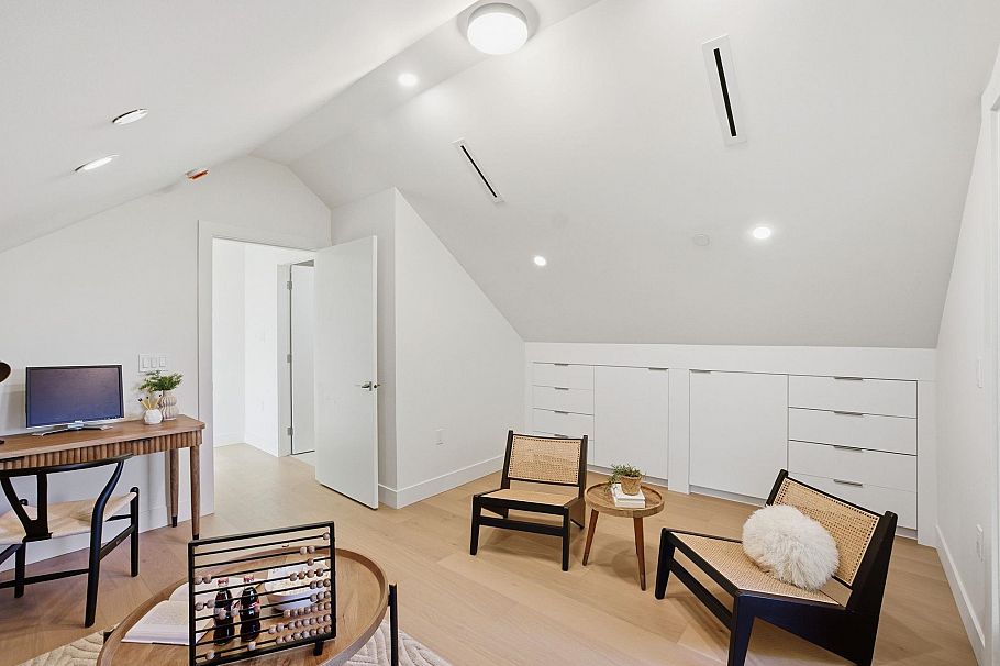 1 6141 Yew Street Vancouver, BC - 19