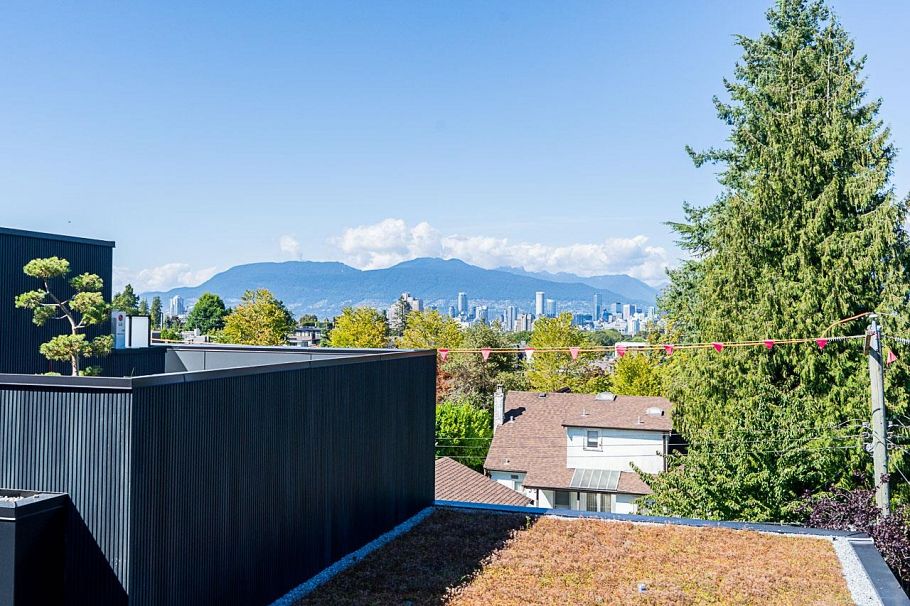 202 539 W 28th Avenue Vancouver, BC - 32