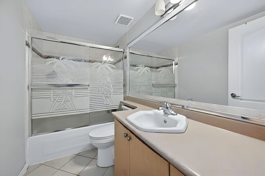 392 E 63rd Avenue Vancouver, BC - 36