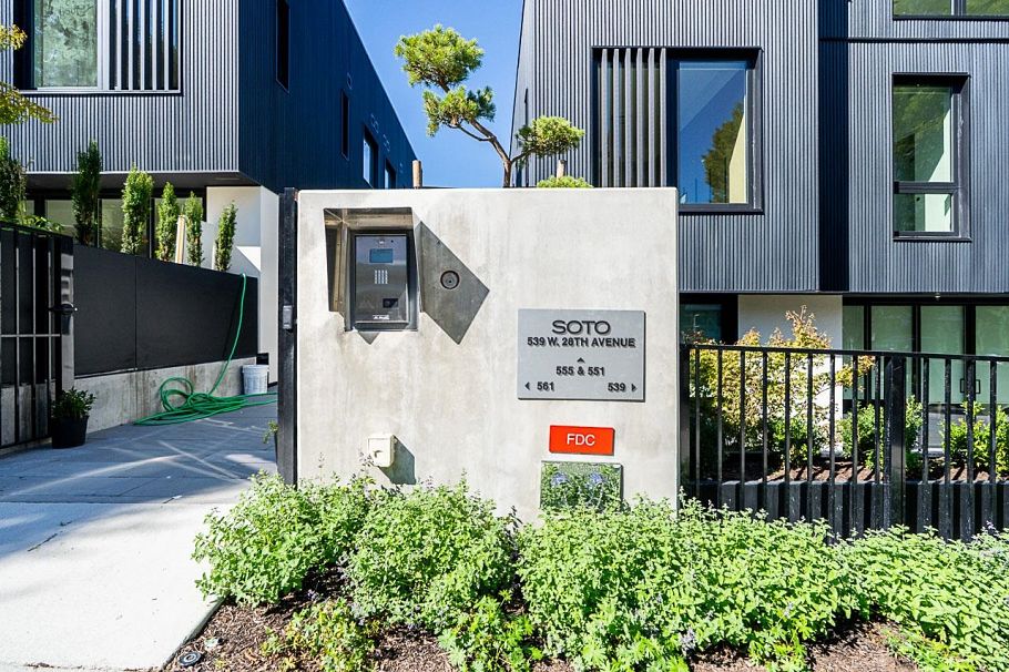 202 539 W 28th Avenue Vancouver, BC - 35