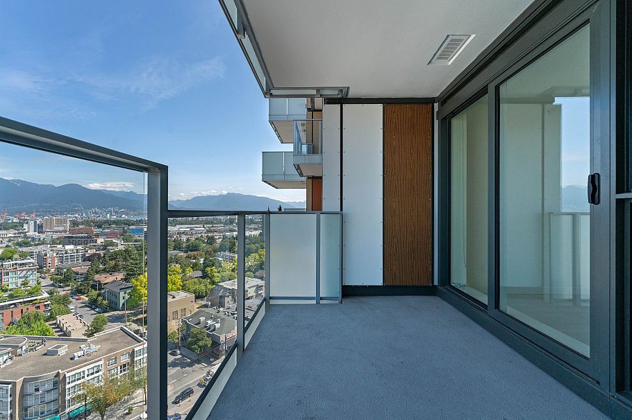 1812 285 E 10th Avenue Vancouver, BC - 14
