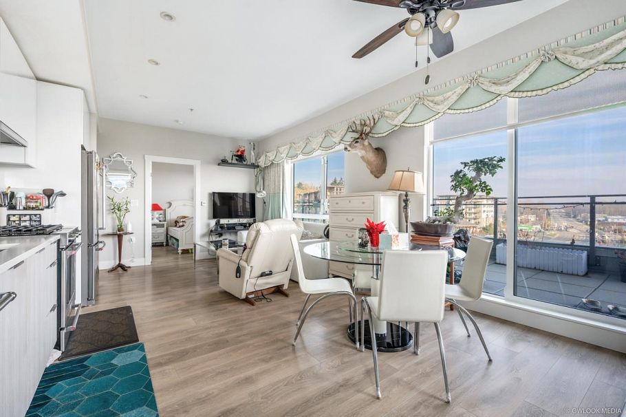 605 3588 Sawmill Crescent Vancouver, BC - 1