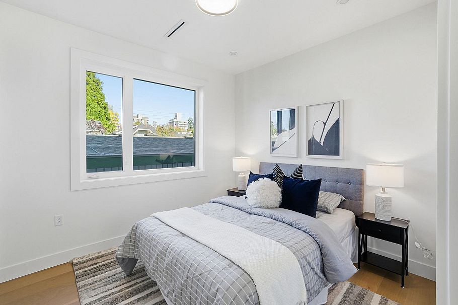 2 6141 Yew Street Vancouver, BC - 17