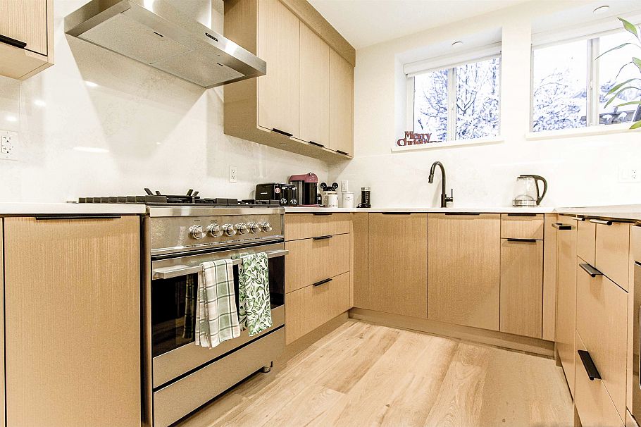 4542 Quebec Street Vancouver, BC - 14