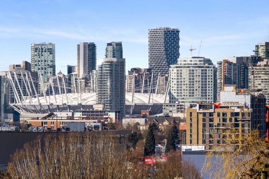 2558 Dundas Street Vancouver, BC - 27