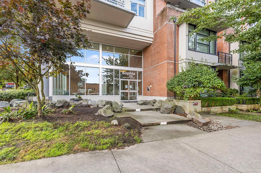 2727 Sophia Street Vancouver, BC - 31