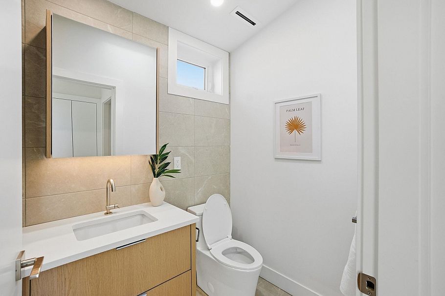 1 6141 Yew Street Vancouver, BC - 18