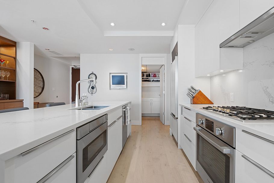 2304 1077 W Cordova Street Vancouver, BC - 18