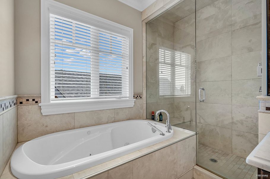 3522 W 27th Avenue Vancouver, BC - 20