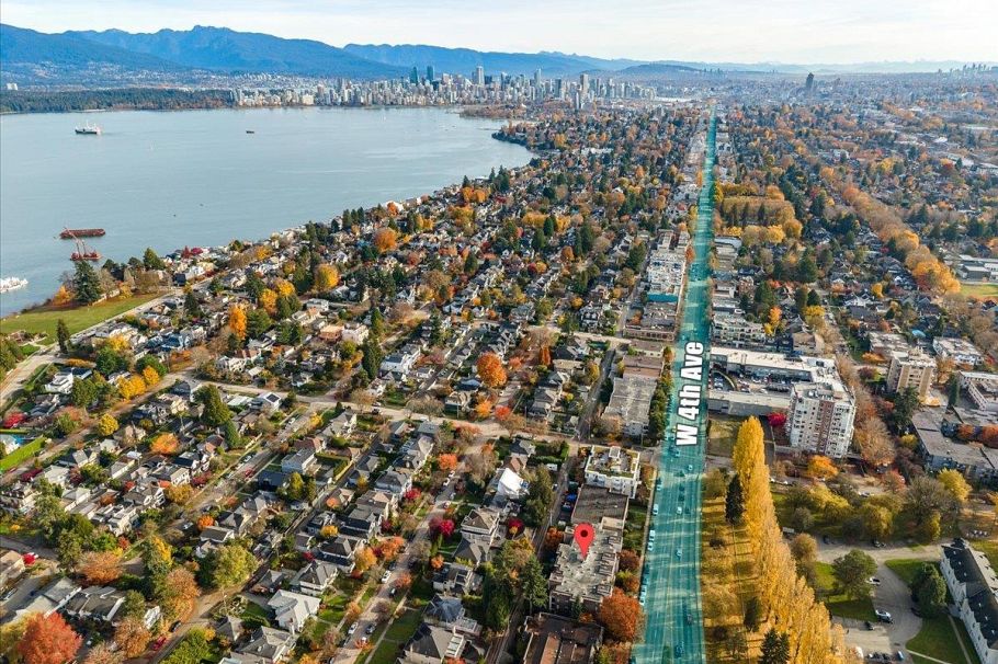 306 3839 W 4th Avenue Vancouver, BC - 4