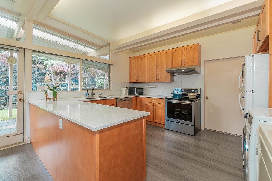 4807 Paton Street Vancouver, BC - 12