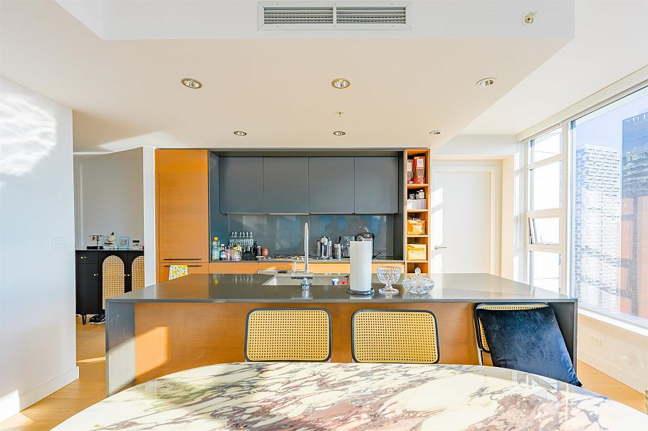 2701 1289 Hornby Street Vancouver, BC - 6