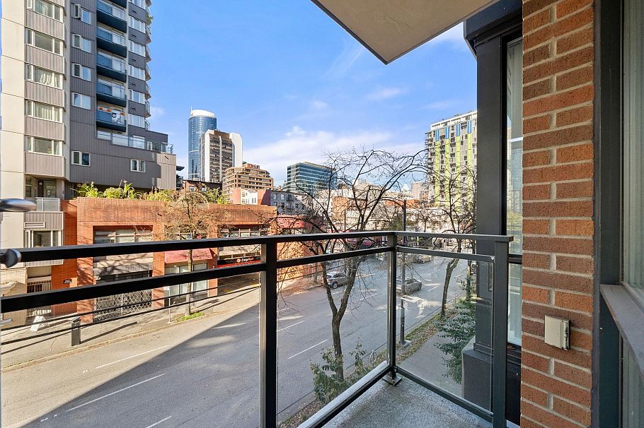 305 1082 Seymour Street Vancouver, BC - 23