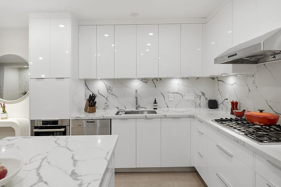 211 1961 Collingwood Street Vancouver, BC - 5