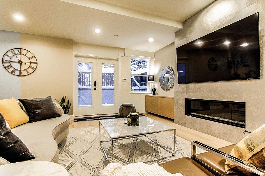 4542 Quebec Street Vancouver, BC - 5