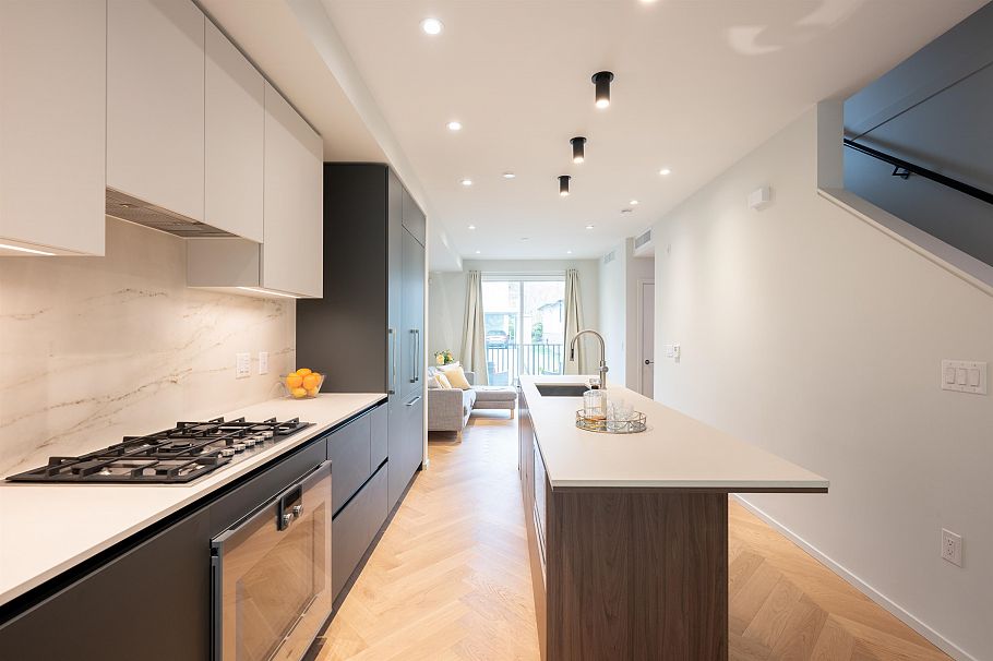 173 805 W 49th Avenue Vancouver, BC - 7