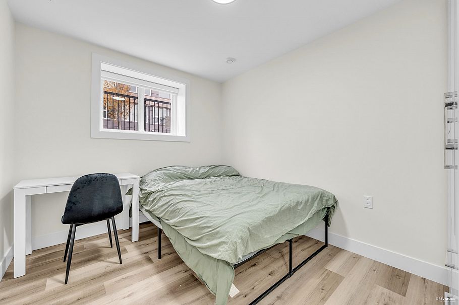 514 W 60th Avenue Vancouver, BC - 33