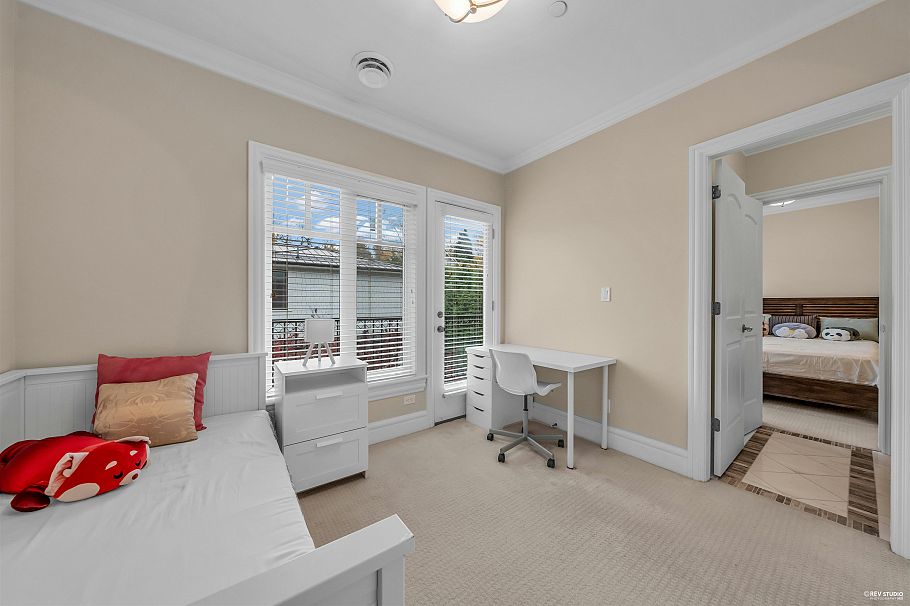 3522 W 27th Avenue Vancouver, BC - 29