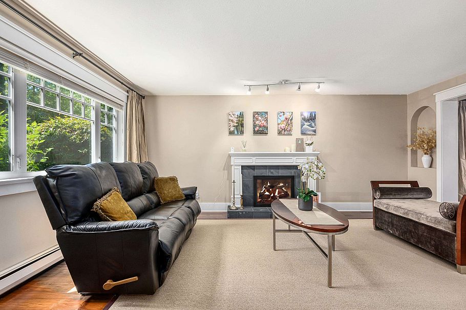 1845 W 62nd Avenue Vancouver, BC - 2