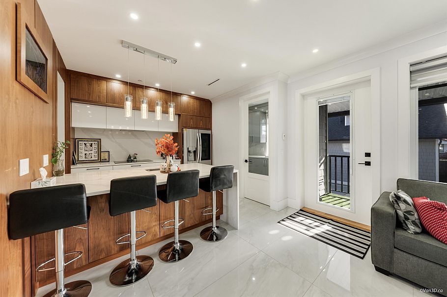 926 E 58th Avenue Vancouver, BC - 15