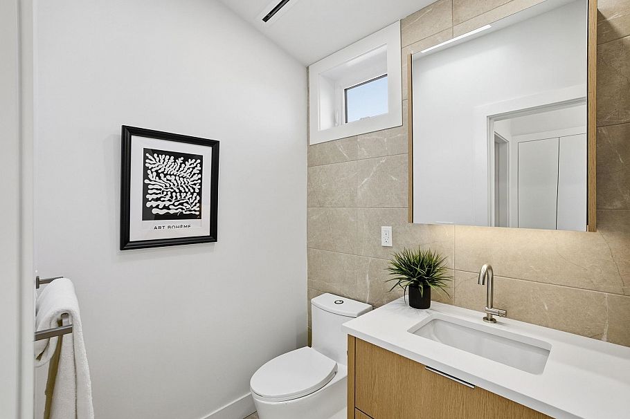 2 6141 Yew Street Vancouver, BC - 25