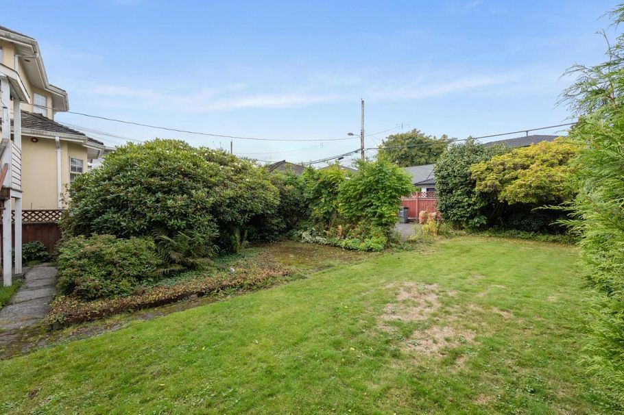 4805 Inverness Street Vancouver, BC - 23